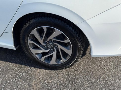 Used 2016 Honda Civic EX image 8