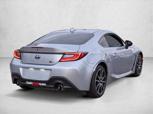 Used 2025 Toyota GR86 image 5