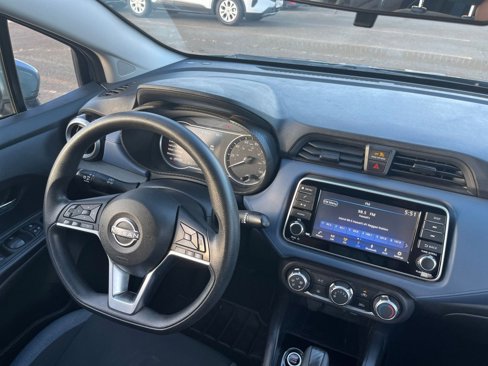 Used 2023 Nissan Versa SV image 32