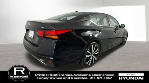 Used 2021 Nissan Altima 2.5 SR image 9