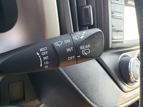 Used 2017 Toyota RAV4 LE image 37
