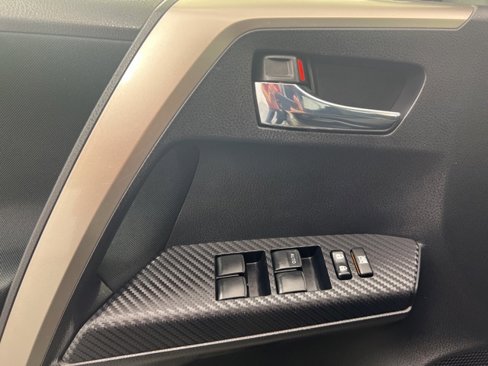 Used 2015 Toyota RAV4 XLE image 16