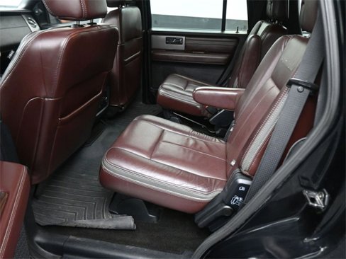 Used 2016 Ford Expedition Platinum image 16