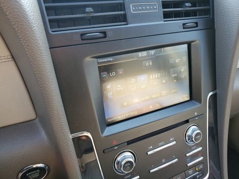 Used 2015 Lincoln Navigator L 4WD image 18