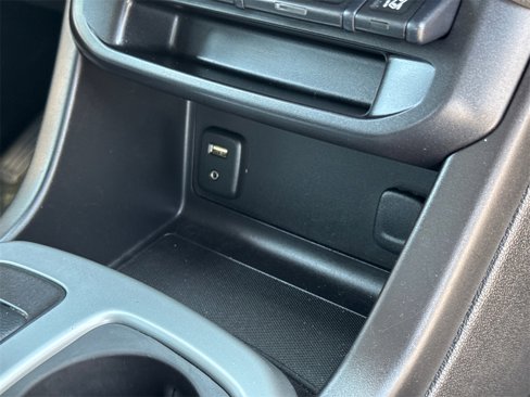 Used 2016 Chevrolet Colorado LT w/ LT Convenience Package image 16