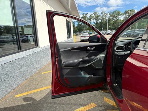 Used 2020 Kia Sorento LX image 29