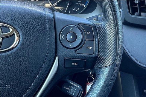 Used 2018 Toyota RAV4 LE w/ All Weather Liner Package image 19