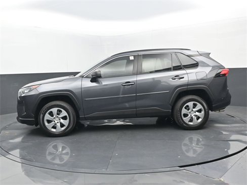 Used 2021 Toyota RAV4 LE image 22