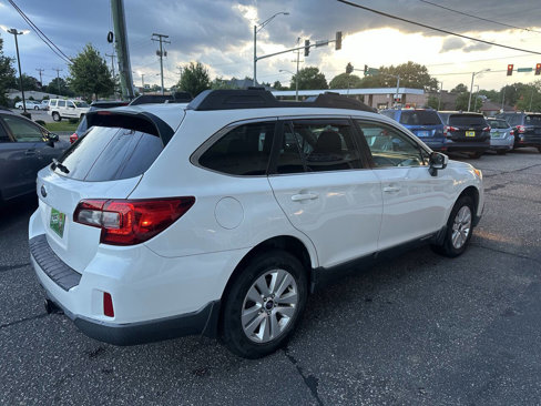Used 2015 Subaru Outback 2.5i Premium image 9