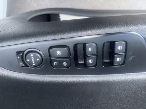Used 2020 Kia Rio LX image 11