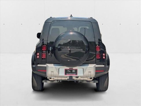New 2025 Land Rover Defender 110 S image 8