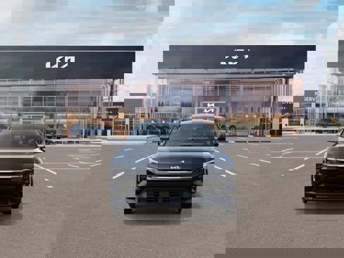 New 2025 Kia K4 LX image 2
