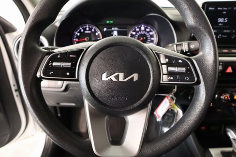 Used 2024 Kia Forte LXS w/ LXS Technology Package image 3