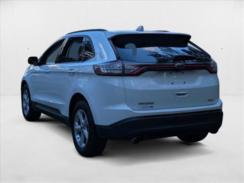 Used 2017 Ford Edge SE image 6