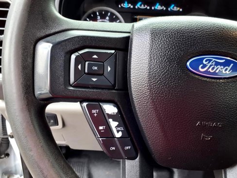 Used 2017 Ford F350 XLT w/ Snow Plow Prep Package image 15