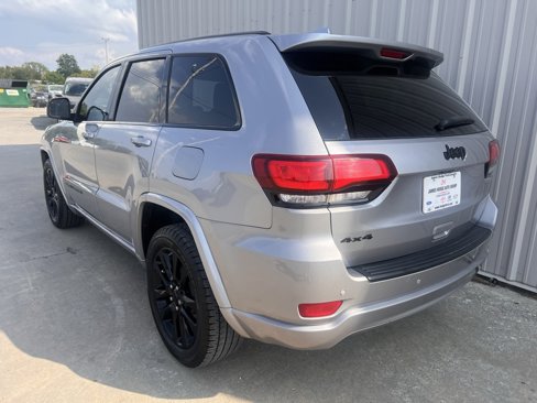 Used 2020 Jeep Grand Cherokee Altitude image 6