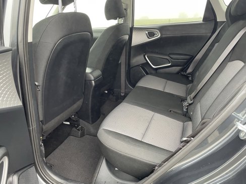 Used 2023 Kia Soul LX w/ LX Technology Package image 8
