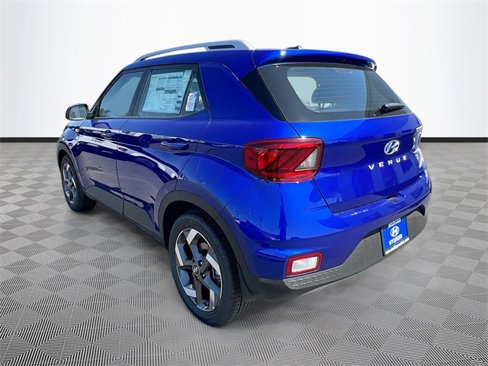 New 2025 Hyundai Venue SEL image 5
