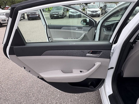 Used 2019 Hyundai Sonata SE image 20