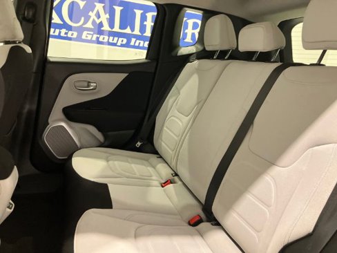 Used 2018 Jeep Renegade Latitude image 36