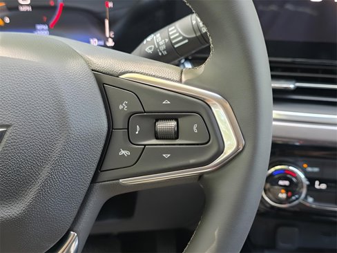 New 2025 Chevrolet Trax ACTIV w/ Driver Confidence Package image 23