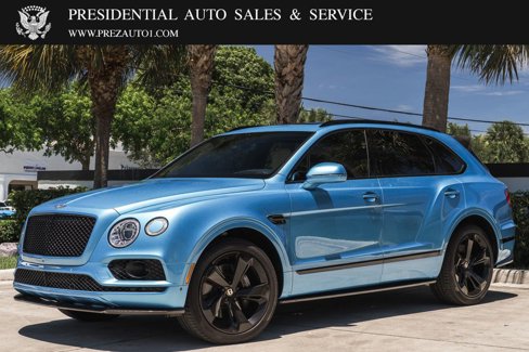 Used 2020 Bentley Bentayga image 1