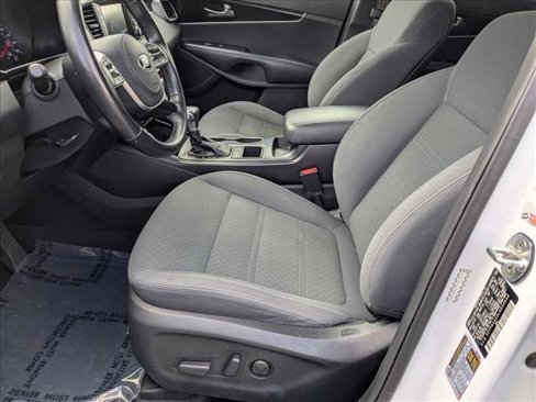 Used 2020 Kia Sorento S image 14