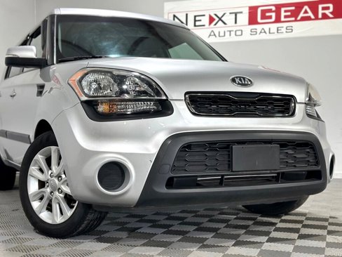 Used 2013 Kia Soul + w/ Audio Pkg image 4