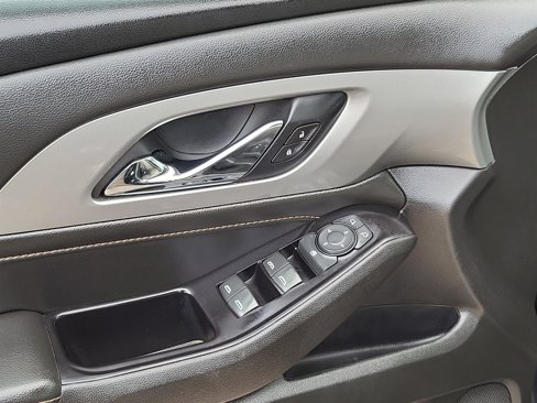 Used 2020 Chevrolet Traverse LT image 22