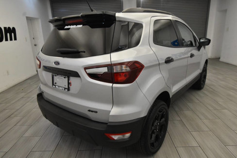 Used 2022 Ford EcoSport SES image 5