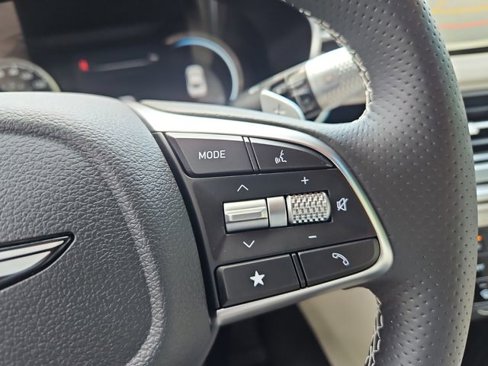 New 2026 Genesis G70 2.5T image 11