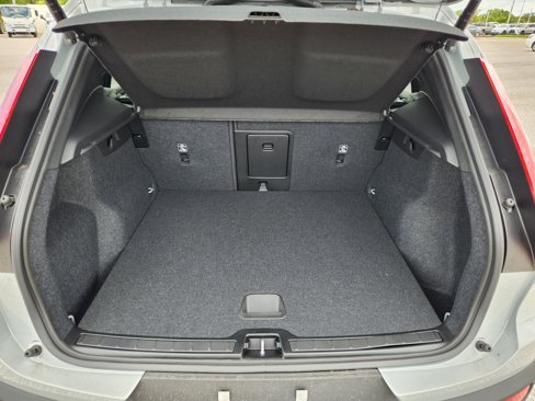 New 2025 Volvo XC40 B5 Core w/ Climate Package image 12