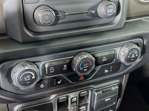 Used 2020 Jeep Gladiator Sport w/ Quick Order Package 24S image 12