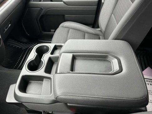 Used 2024 GMC Sierra 1500 SLE image 20