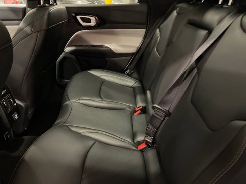 New 2025 Jeep Compass Limited w/ Sun and Sound Group image 13