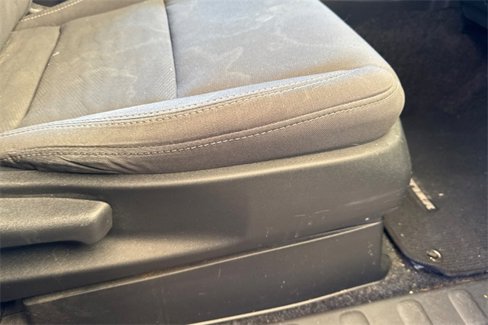 Used 2022 Nissan Frontier SV image 22