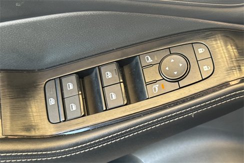 Used 2024 Nissan Rogue SV image 12