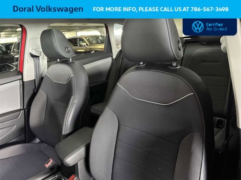 Used 2023 Volkswagen Taos SE w/ Panoramic Sunroof Package image 14
