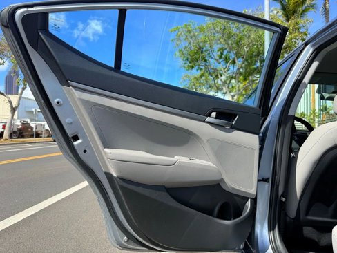 Used 2017 Hyundai Elantra SE image 15