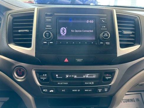 Used 2019 Honda Pilot LX image 43
