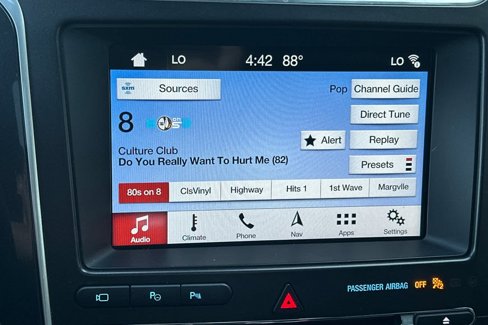 Used 2017 Ford Explorer Platinum image 17