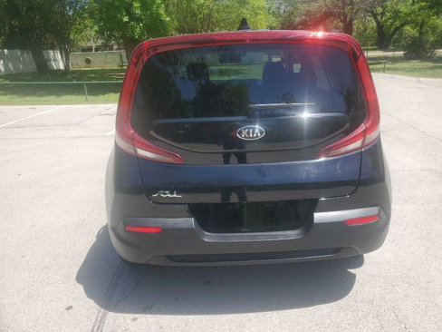 Used 2021 Kia Soul LX image 5