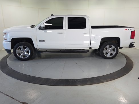 Used 2018 Chevrolet Silverado 1500 LT w/ Texas Edition image 5