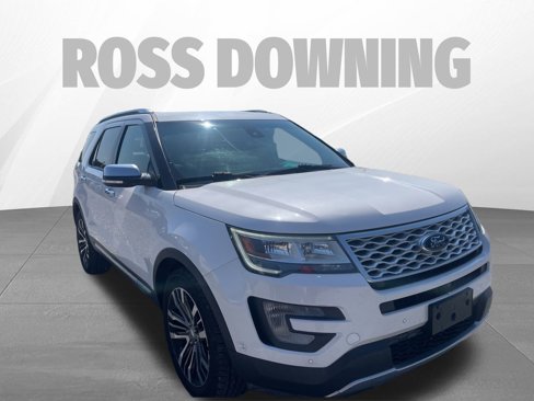 Used 2017 Ford Explorer Platinum image 3