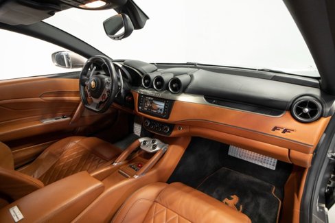 Used 2012 Ferrari FF image 14