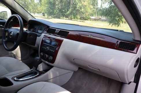Used 2008 Chevrolet Impala LS image 17