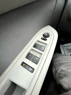 Used 2012 Chevrolet Traverse LS image 21