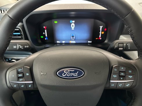 New 2025 Ford Maverick XLT image 34