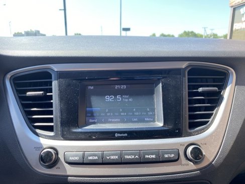 Used 2018 Hyundai Accent SE image 27