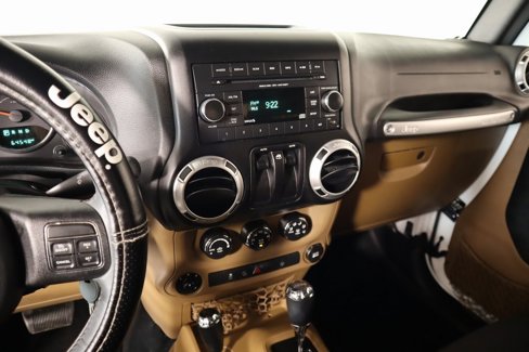 Used 2015 Jeep Wrangler Sahara image 5